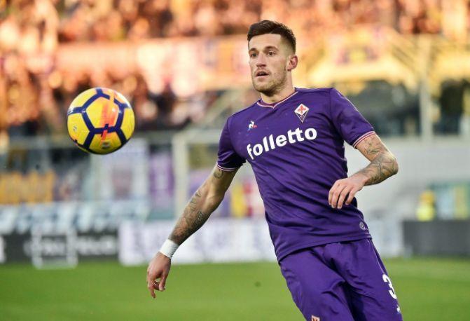 佛罗伦萨中场扣球过人分球传给中前锋的简单介绍