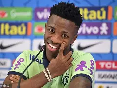 关于维尼修斯主帅豪言：今晚必须击败贝林厄姆，否则辞职！的信息